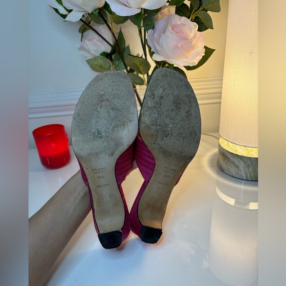 Prada heels - Picture 6 of 6